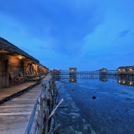 Bintan Laguna Restaurant And Resort Teluk Bakau Esterno foto