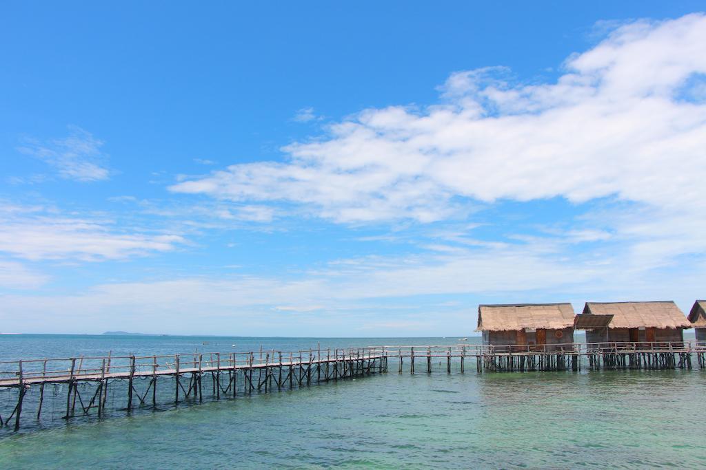 Bintan Laguna Restaurant And Resort Teluk Bakau Esterno foto