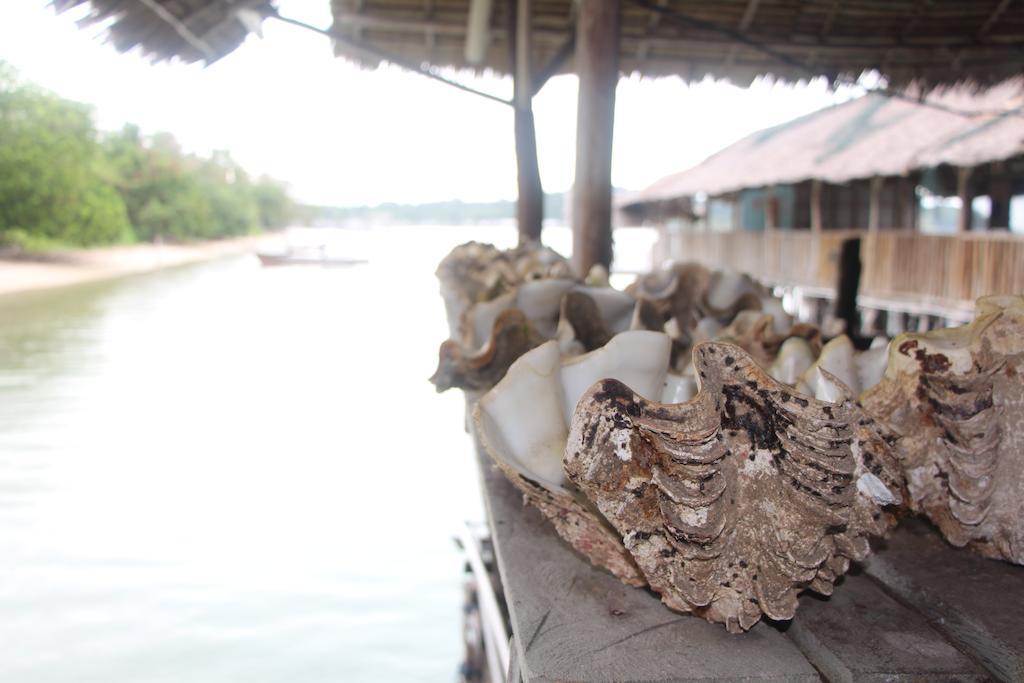 Bintan Laguna Restaurant And Resort Teluk Bakau Esterno foto