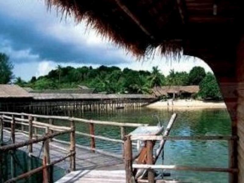 Bintan Laguna Restaurant And Resort Teluk Bakau Esterno foto