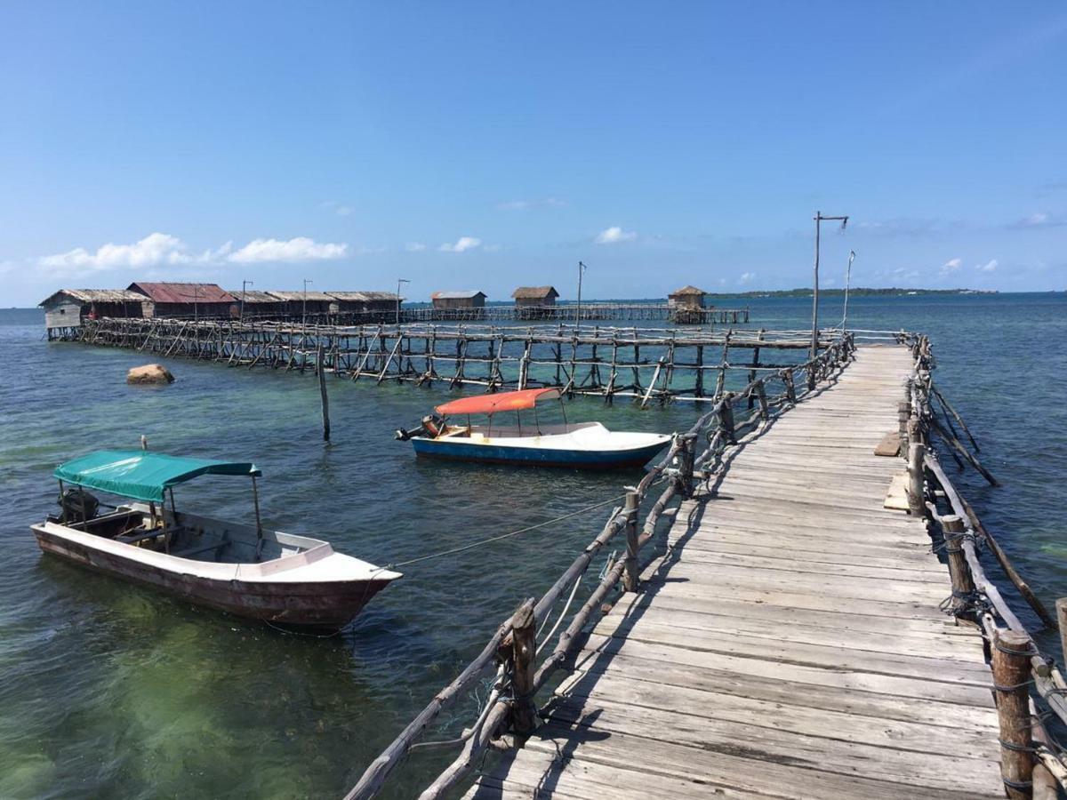 Bintan Laguna Restaurant And Resort Teluk Bakau Esterno foto
